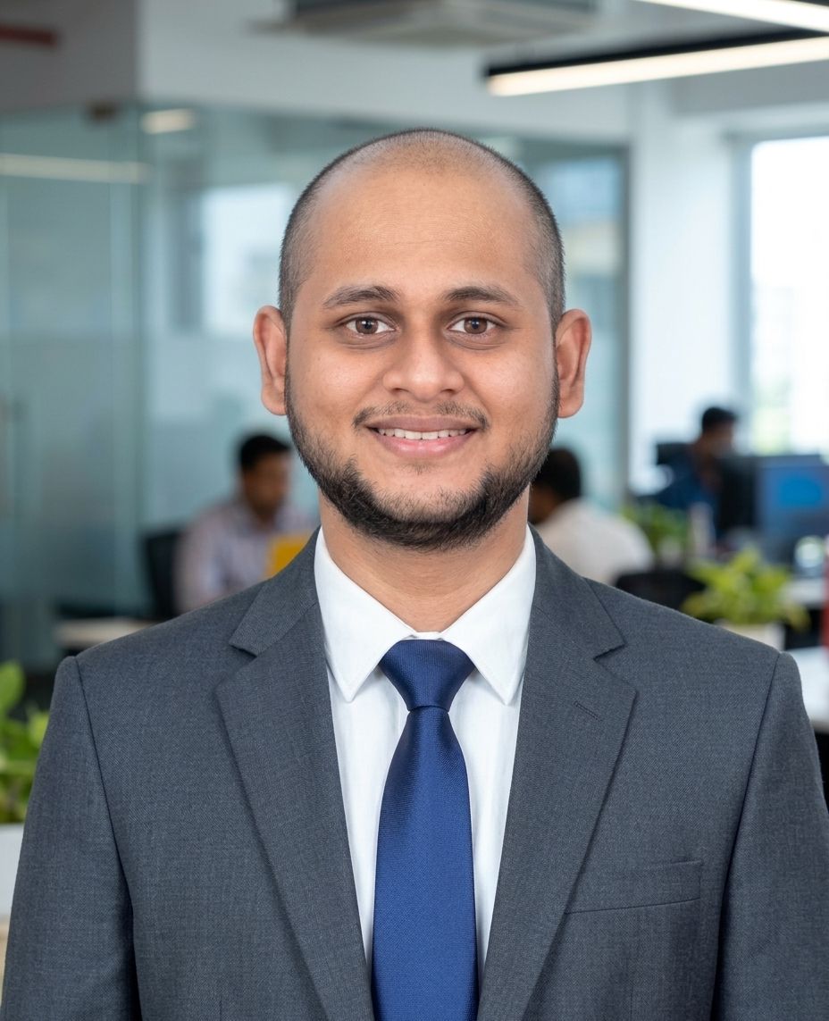 Portrait of Pravin from the Pavlin Tech team
